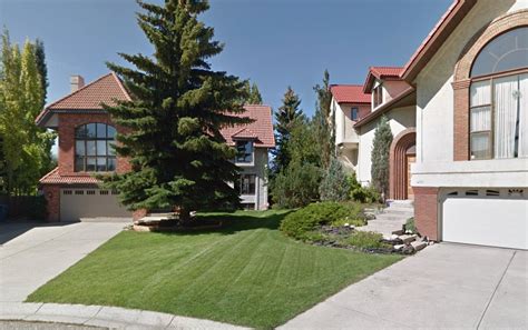 coach hill calgary homes